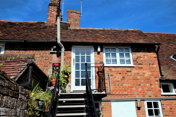 1 Bedroom Maisonette To Rent In The Street, Appledore, Ashford, TN26