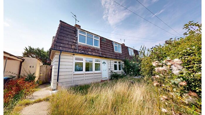 2 Bedroom Flat For Sale In Flat Woodland Avenue, Burgess Hill, West Sussex, RH15