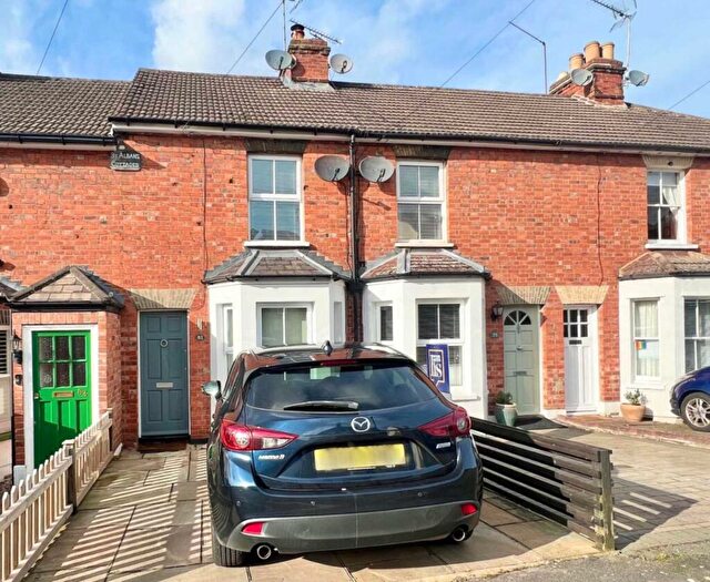 2 Bedroom Terraced House To Rent In Cromwell Road, Brentwood, CM14