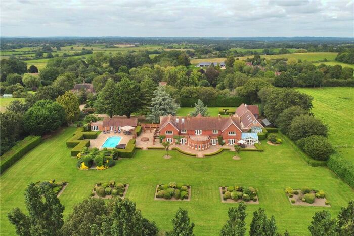 5 Bedroom Detached House For Sale In West End Lane, Henfield, West Sussex, BN5