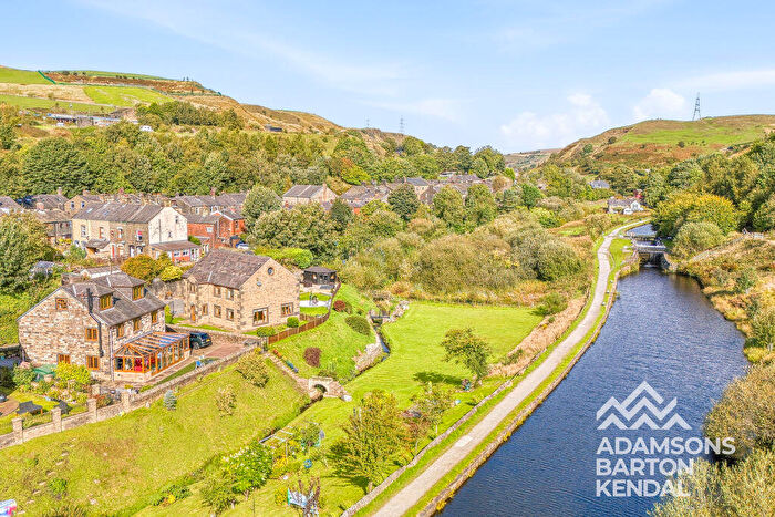 4 Bedroom Detached House For Sale In Canal View, Littleborough, OL15