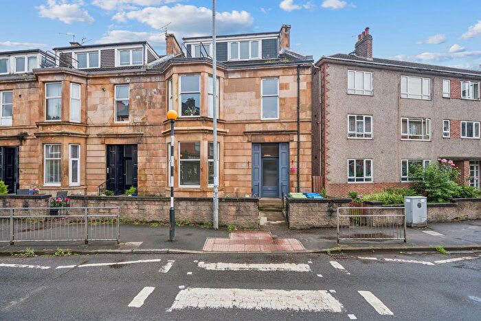 2 Bedroom Flat For Sale In Millbrae Road, Langside, Glasgow, G42