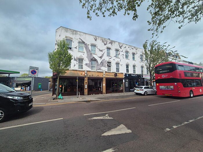 1 Bedroom Flat To Rent In High Road Leytonstone, E11