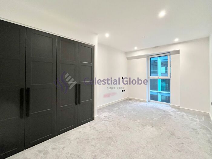 2 Bedroom Flat To Rent In Brook Street, Kingston Upon Thames, KT1