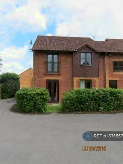 1 Bedroom Flat To Rent In Pound Lane, Shaftesbury, SP7