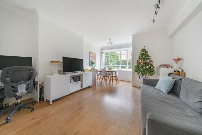 2 Bedroom Flat For Sale In Haverstock Hill, Belsize Park, NW3