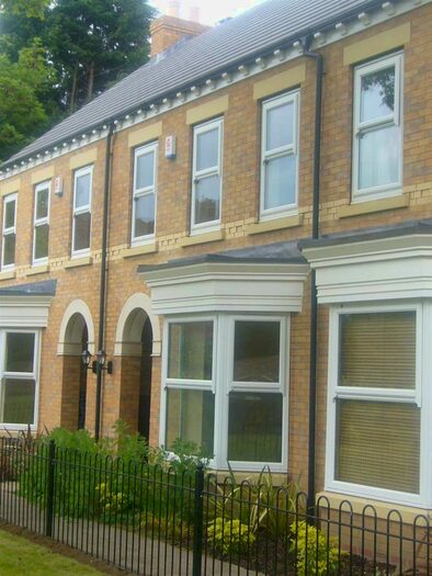 3 Bedroom Terraced House To Rent In Sanderson Close, Hull, HU5