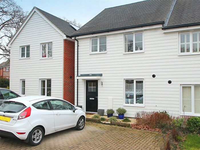 3 Bedroom End Of Terrace House To Rent In Grant Drive, Church Crookham, Fleet, GU52