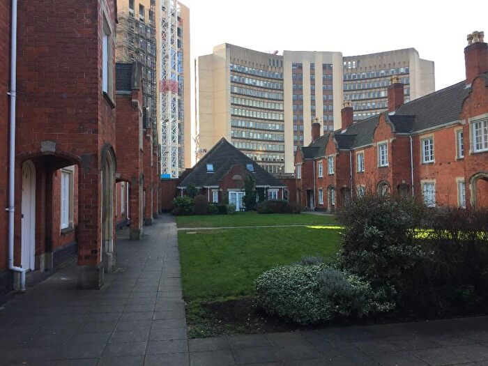 1 Bedroom Apartment To Rent In Garden Court, Ladywood Middleway, Birmingham, B16