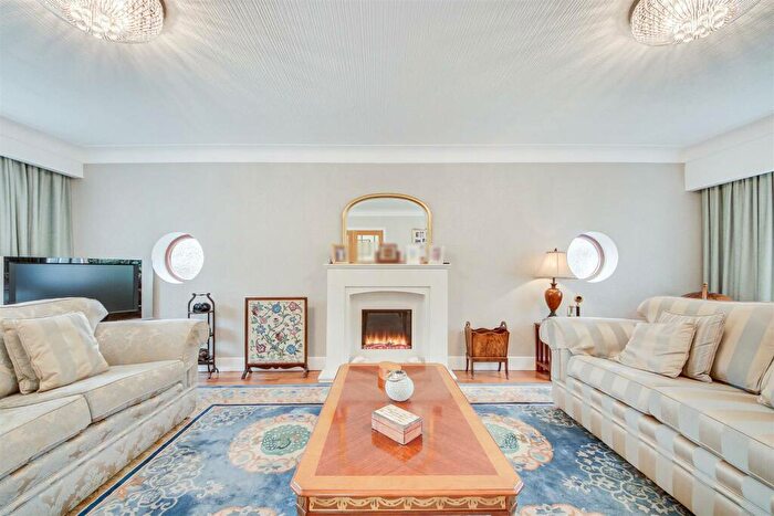 3 Bedroom Detached Bungalow For Sale In Westbourne Road, Southport, PR8