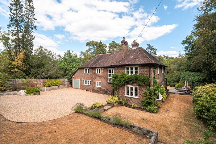 5 Bedroom Detached House For Sale In Tilford Road, Tilford, Farnham, GU10