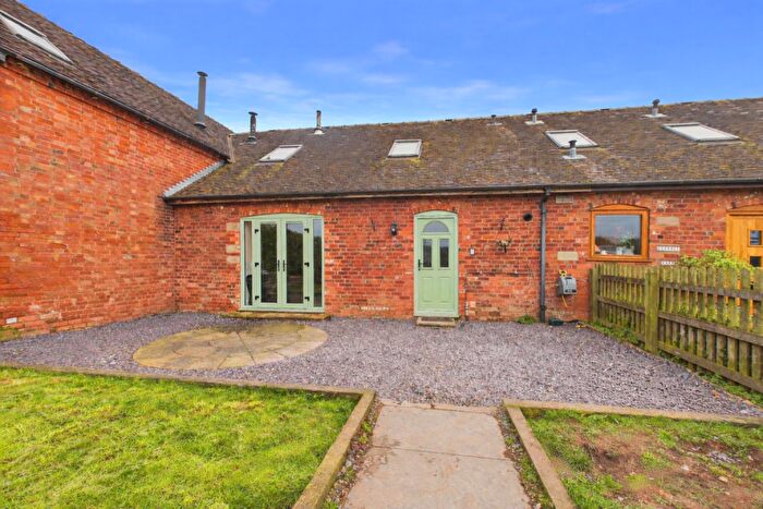 4 Bedroom Barn Conversion For Sale In Lea Road, Hixon, Stafford, ST18