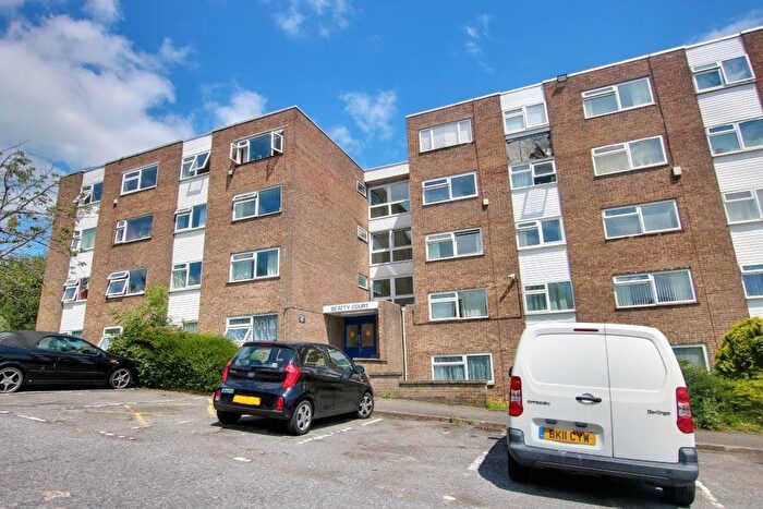 2 Bedroom Flat To Rent In Anson Drive, Southampton, Hampshire, SO19