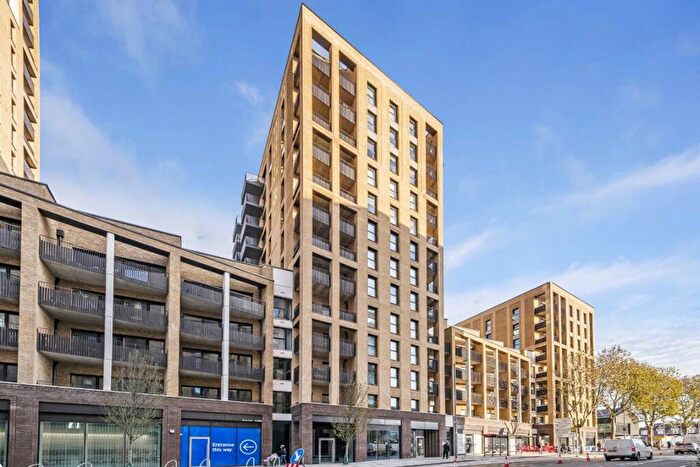 1 Bedroom Flat To Rent In Forest Road, Walthamstow, E17