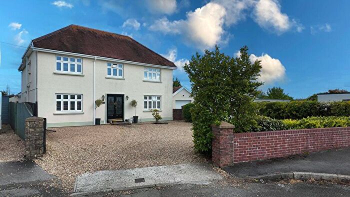 5 Bedroom Detached House For Sale In Station Road, Bynea, Llanelli, SA14