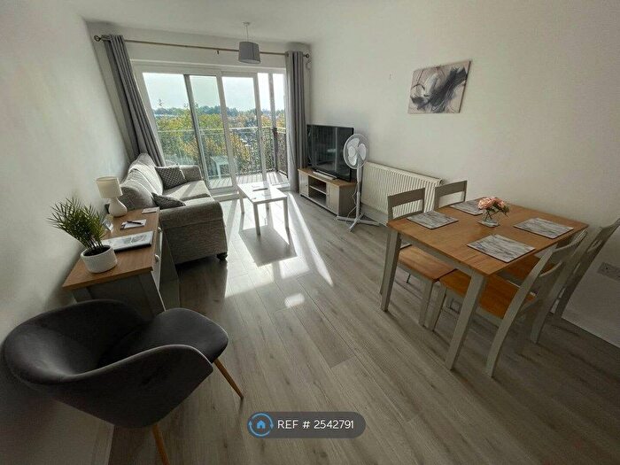 1 Bedroom Flat To Rent In The Waterfront, Manchester, M11