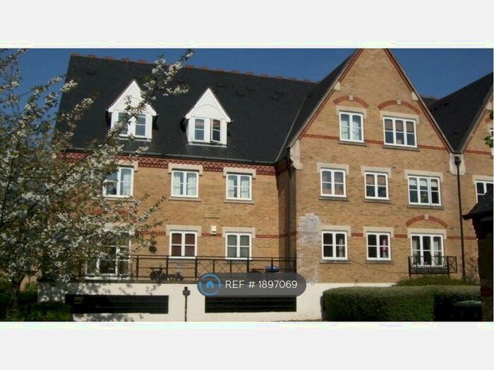 1 Bedroom Flat To Rent In Cheltenham House, Watford, WD24