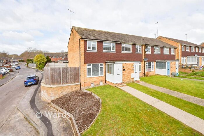 3 Bedroom End Of Terrace House For Sale In Lenside Drive, Bearsted, Maidstone, Kent, ME15