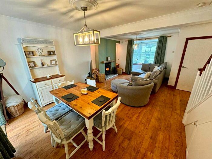 2 Bedroom Terraced House For Sale In Bank Street, Tonypandy, CF40