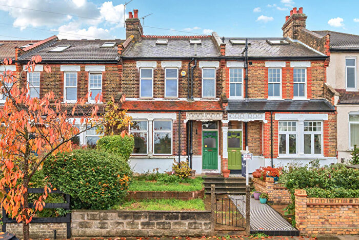 4 Bedroom Terraced House For Sale In Cleanthus Road, Shooters Hill, SE18