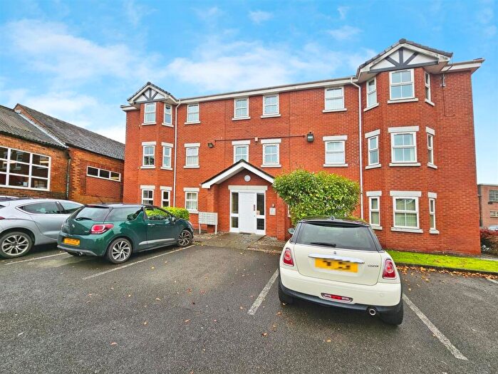 1 Bedroom Flat For Sale In Fairfax Close, Biddulph, Stoke-On-Trent, ST8