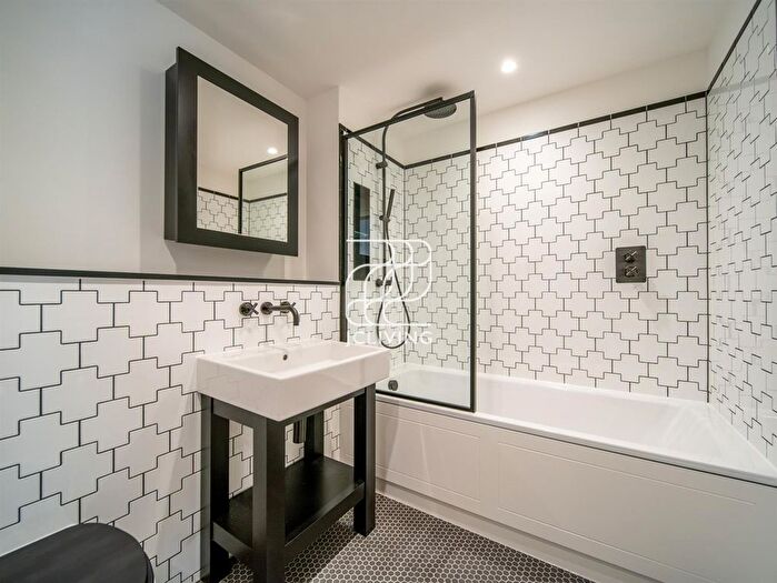 1 Bedroom Flat To Rent In Yorke House, Kingston-Upon-Thames, KT1