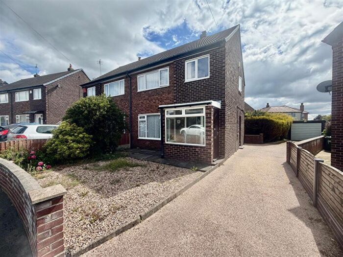 3 Bedroom Semi-Detached House For Sale In Lowther Crescent, Swillington, Leeds, LS26