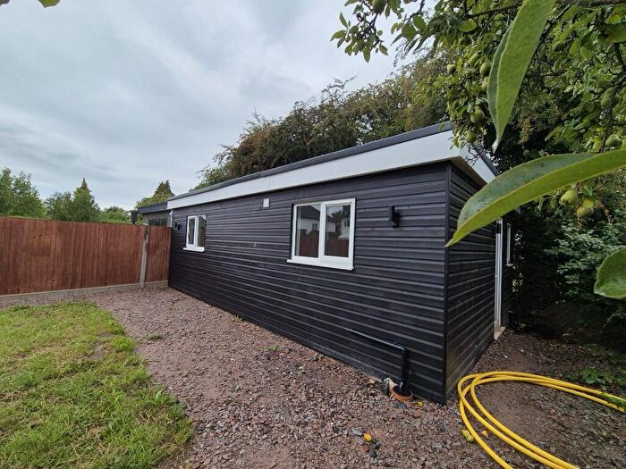 Studio To Rent In Studio B Shenley Lane, St. Albans, Hertfordshire, AL2