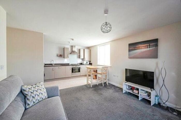 2 Bedroom Flat To Rent In Buttermere Crescent, Doncaster, DN4