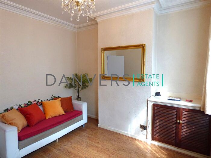 4 Bedroom Terraced House To Rent In Brandon Street, Leicester, LE4