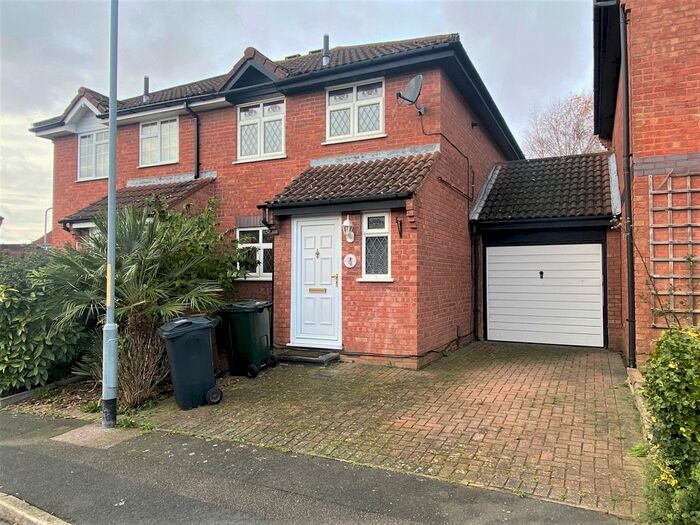 3 Bedroom Property To Rent In Drake Road, Willesborough, Ashford, TN24