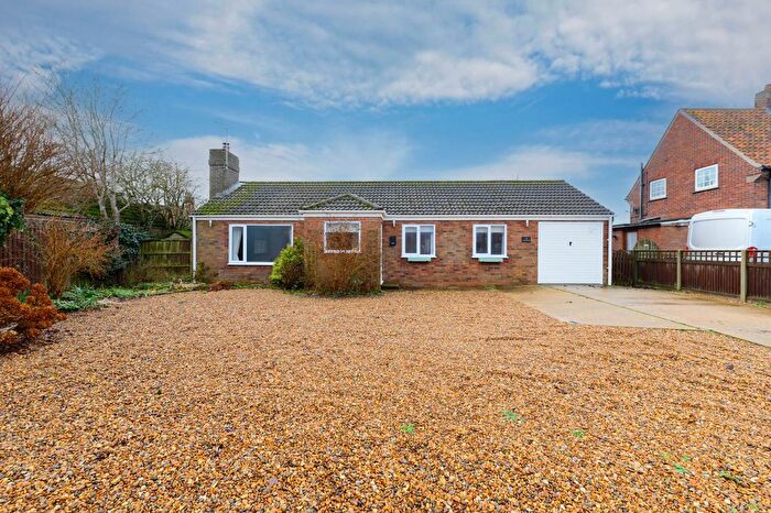 3 Bedroom Detached Bungalow For Sale In Barnfield Close, Hickling, NR12