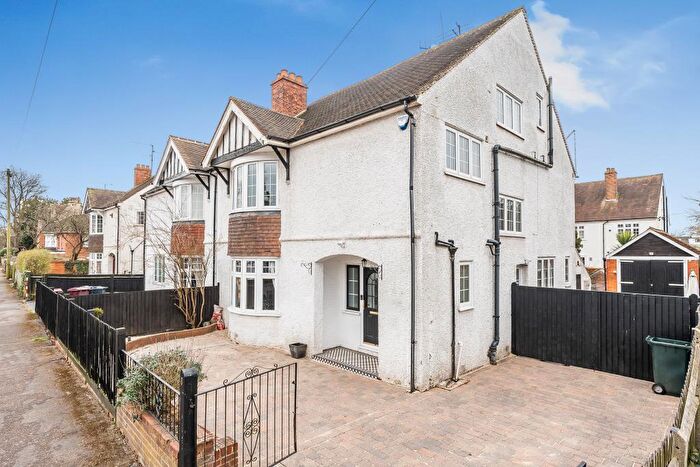 4 Bedroom Semi-Detached House For Sale In Conservation Area - Town Centre, Berkshire, RG1