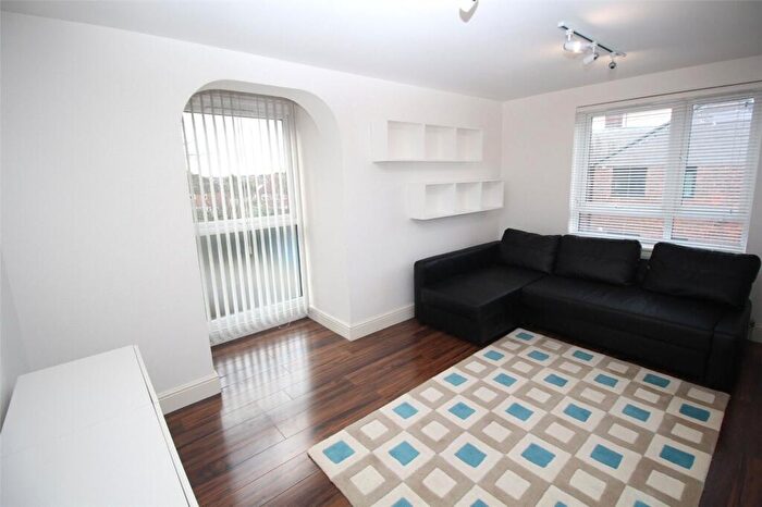 2 Bedroom Flat To Rent In Somercoates Close, Barnet, EN4