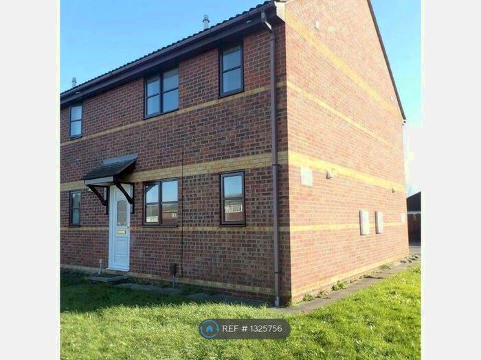 1 Bedroom End Of Terrace House To Rent In Water Meadows, Vange, Basildon, SS16