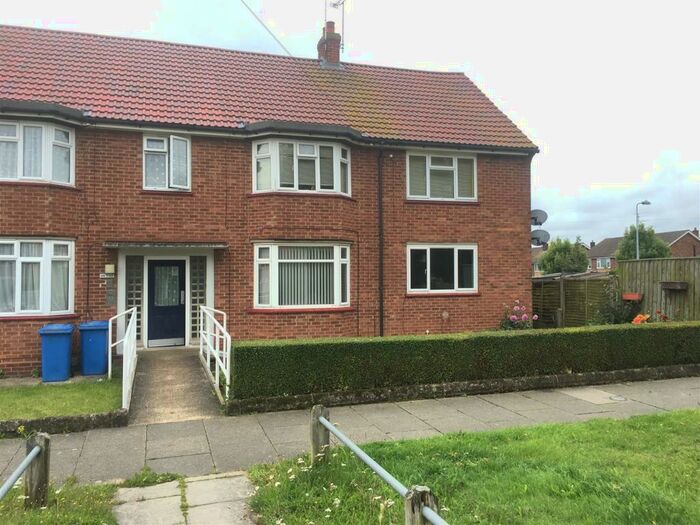 2 Bedroom Flat To Rent In Bramford Lane, Ipswich, IP1