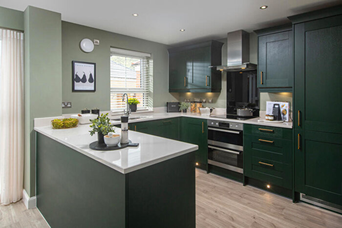 4 Bedroom Detached House For Sale In Inkersall Road, Chesterfield, Derbyshire, S43