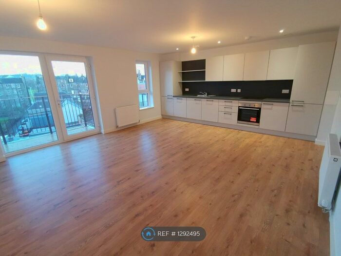 2 Bedroom Flat To Rent In Pillans Place, Edinburgh EH6