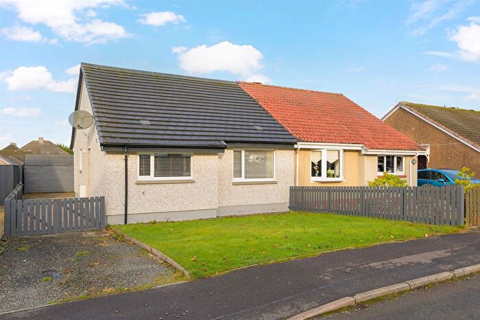 2 Bedroom Semi Detached Bungalow For Sale In Livingstone Quadrant, Harthill, ML7
