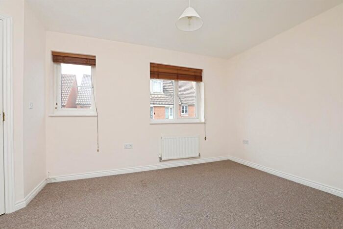 3 Bedroom End Of Terrace House For Sale In Jentique Close, Dereham, NR19