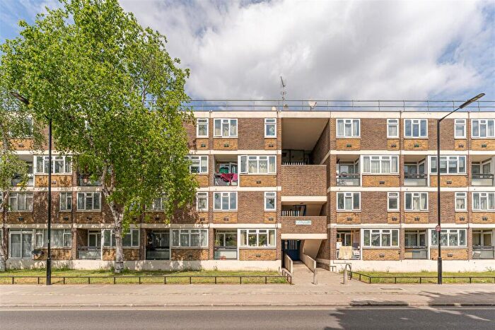 3 Bedroom House For Sale In Wick Road, London, E9