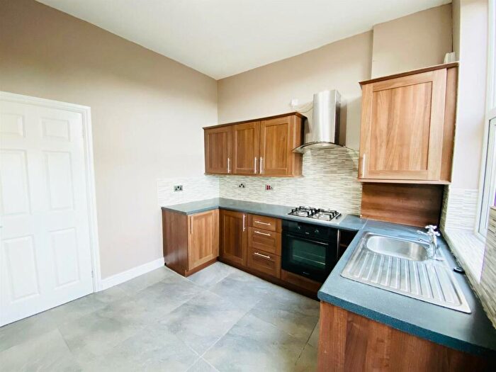 2 Bedroom End Of Terrace House For Sale In Cambridge Street, Stalybridge, SK15