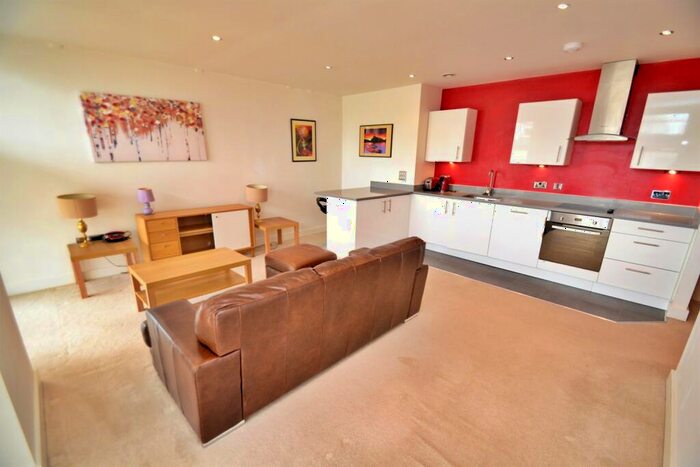 1 Bedroom Flat To Rent In Poole, BH15