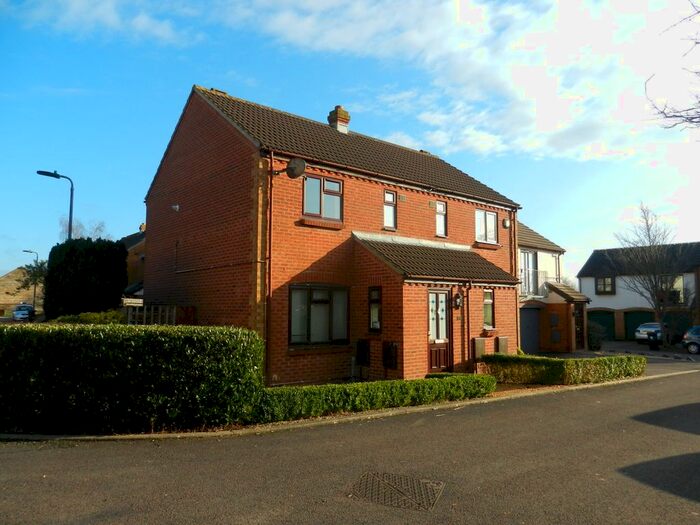 2 Bedroom Semi-Detached House To Rent In Winsbury Way, Bristol, BS32