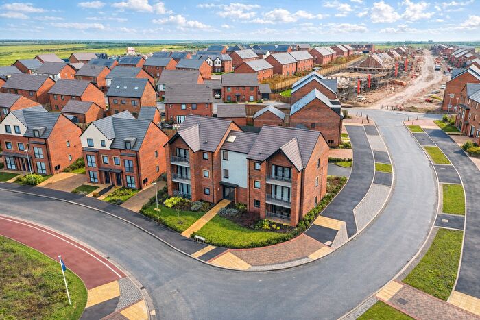 2 Bedroom Apartment For Sale In Round Meadow Road, Leicester, LE4