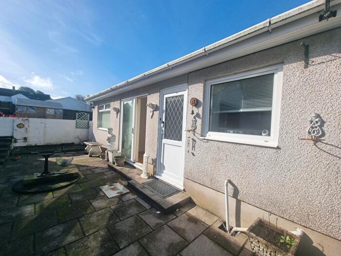 3 Bedroom Detached Bungalow To Rent In Brynymor Road, Loughor, Swansea, SA4