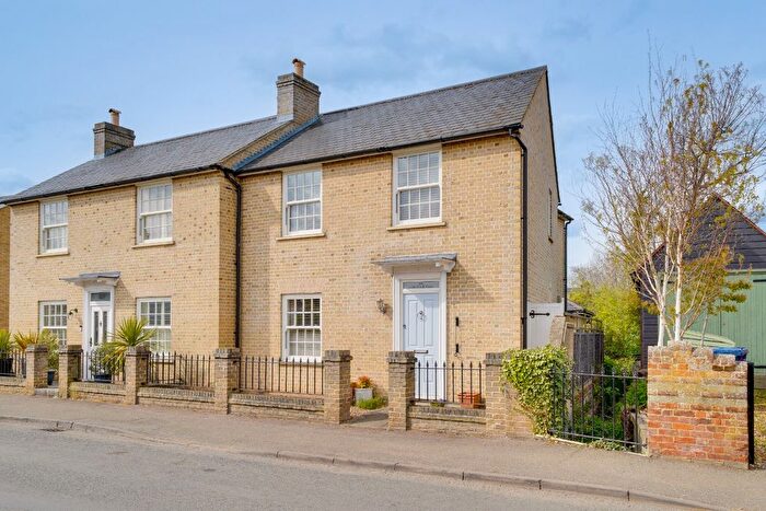 3 Bedroom Semi-Detached House For Sale In High Street, Bassingbourn, SG8