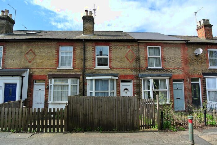 3 Bedroom Terraced House To Rent In St. Judes Road, Englefield Green, Egham, TW20