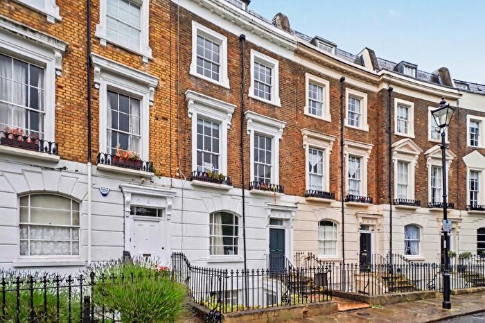 2 Bedroom Apartment For Sale In Thornhill Crescent, London, N1