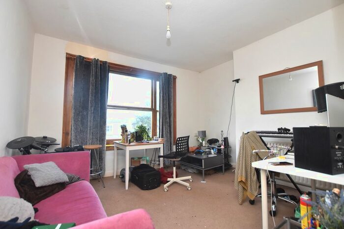 2 Bedroom Flat To Rent In Anerley Park, London, SE20